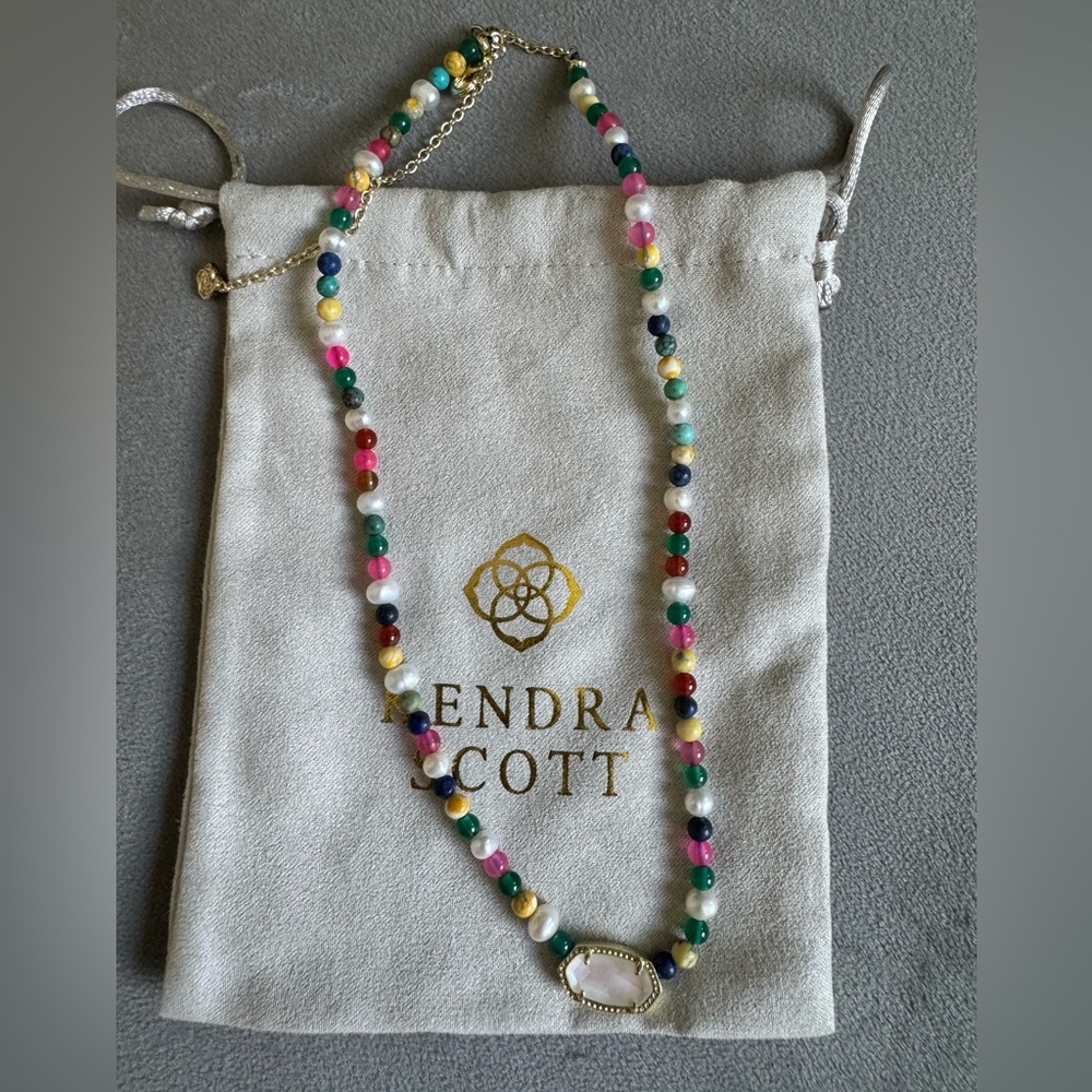 Kendra Scott Necklace ⭐️⭐️⭐️⭐️⭐️